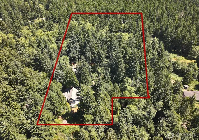 Photo 4 of Single family home for sale at 7391 Tauscher Rd, Clinton, WA 98236 | MLS# NWM2558144 | Listing updated on 2026-09-23