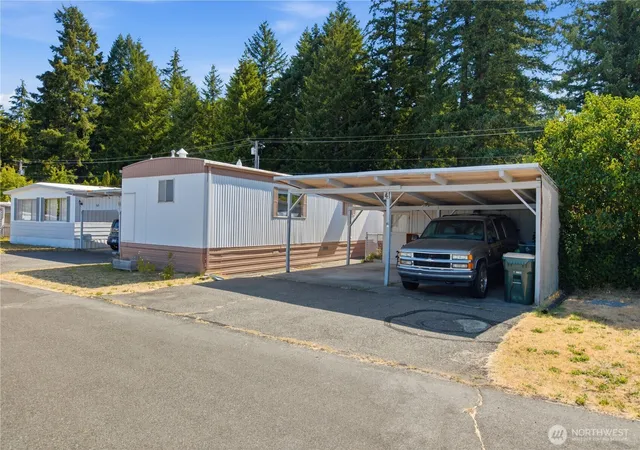 Photo 1 of Manufactured home for sale at 4707 Black Lake Belmore Rd Sw #41, Olympia, WA 98512 | MLS# NWM2558284 | Listing updated on 2026-09-23