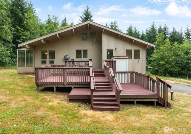 Photo 4 of Single family home for sale at 1438 Brown Rd W, Chehalis, WA 98532 | MLS# NWM2558319 | Listing updated on 2026-09-23