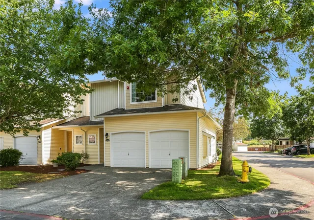 Photo 2 of Sale Pending at 3115 Se 11th Place #1049, Renton, WA 98058 | MLS# NWM2558425 | Listing updated on 2026-10-02