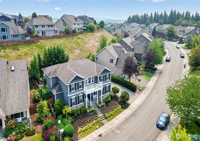 Photo 2 of Sale Pending at 27476 254th Way Se, Maple Valley, WA 98038 | MLS# NWM2558450 | Listing updated on 2026-09-25