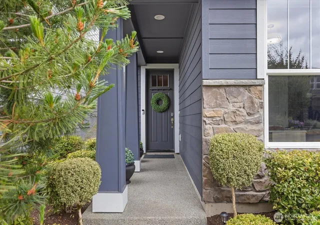Photo 3 of Single family home for sale at 34129 SE Moses St, Snoqualmie, WA 98065 | MLS# NWM2558479 | Listing updated on 2026-10-02