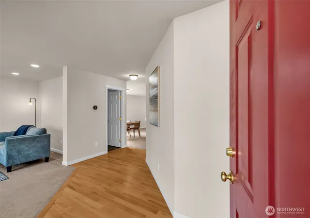 Photo 3 of Sale Pending at 20504 Horizon Way Se, Monroe, WA 98272 | MLS# NWM2558483 | Listing updated on 2026-10-02