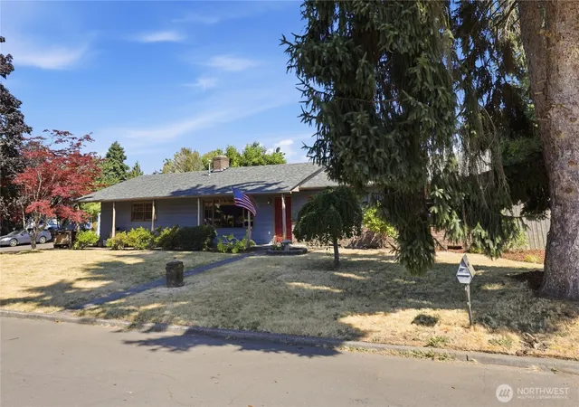 Photo 3 of Single family home for sale at 9404 Nw 24th Avenue, Vancouver, WA 98665 | MLS# NWM2558510 | Listing updated on 2026-09-23