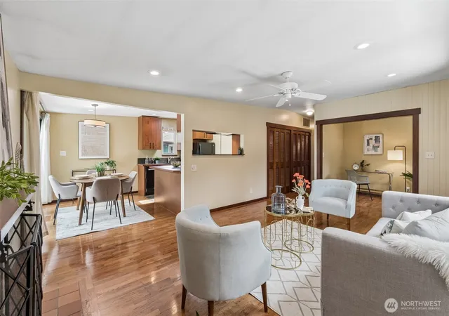 Photo 2 of Single family home for sale at 3222 Ne 85th Street, Seattle, WA 98115 | MLS# NWM2558925 | Listing updated on 2026-10-10