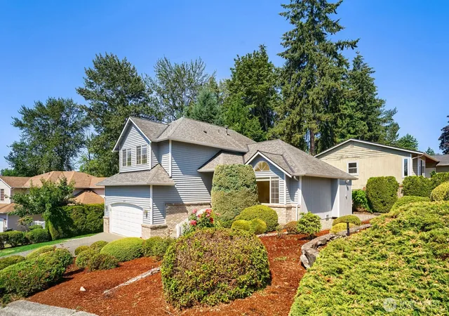 Photo 1 of Single family home for sale at 11831 Se 206th Street, Kent, WA 98031 | MLS# NWM2559123 | Listing updated on 2026-10-01
