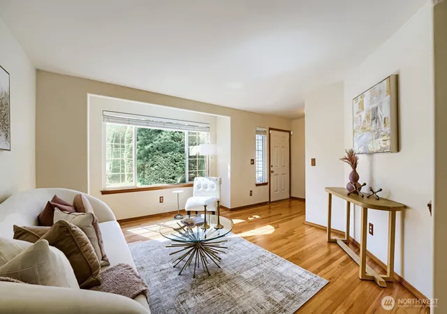 Photo 3 of Single family home for sale at 11831 SE 206th Street, Kent, WA 98031 | MLS# NWM2559123 | Listing updated on 2026-10-01