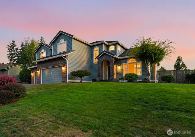 Single family home for sale at 1404 Amber Blvd SE, Puyallup, WA 98372 | MLS# NWM2559152