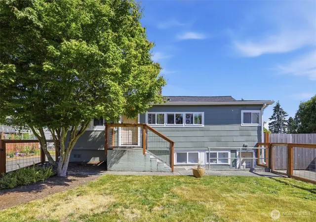 Photo 1 of Single family home for sale at 214 E 68th Street, Tacoma, WA 98404 | MLS# NWM2559187 | Listing updated on 2026-10-01