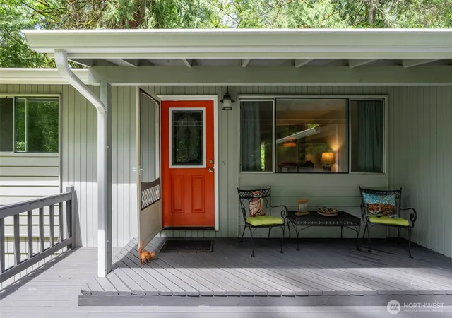 Photo 3 of Single family home for sale at 28102 Se 63rd Street, Issaquah, WA 98027 | MLS# NWM2559214 | Listing updated on 2026-09-23