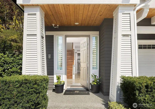 Photo 3 of Single family home for sale at 867 224th Avenue Ne, Sammamish, WA 98074 | MLS# NWM2559224 | Listing updated on 2026-10-01