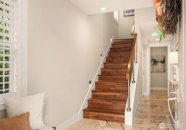 Photo 3 of Single family home for sale at 867 224th Avenue NE, Sammamish, WA 98074 | MLS# NWM2559224 | Listing updated on 2026-10-01