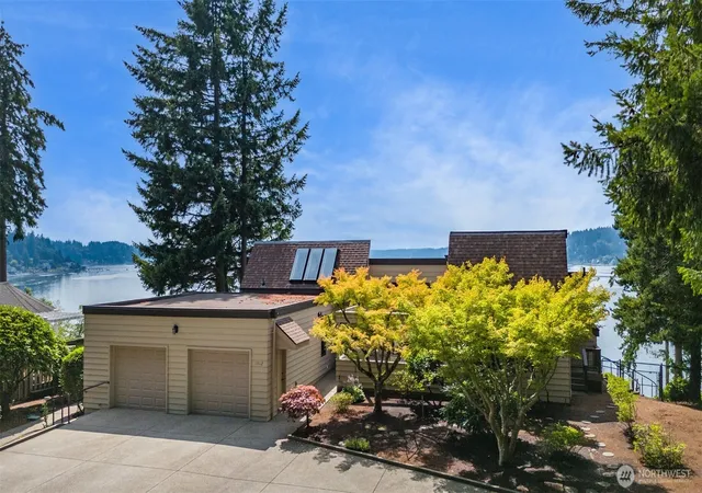 Photo 3 of Sale Pending at 13112 Purdy Dr NW, Gig Harbor, WA 98332 | MLS# NWM2559238 | Listing updated on 2026-10-01
