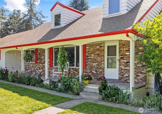 Photo 2 of Single family home for sale at 816 304th Street S, Roy, WA 98580 | MLS# NWM2559250 | Listing updated on 2026-09-30