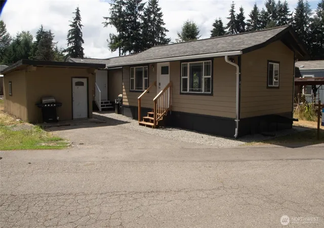 Manufactured home for sale at 6200 Fair Oaks Rd SE #47, Olympia, WA 98513 | MLS# NWM2559465