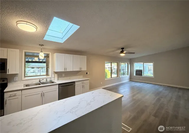 Photo 3 of Manufactured home for sale at 11417 124th Street Ct E #116, Puyallup, WA 98374 | MLS# NWM2559509 | Listing updated on 2026-09-25