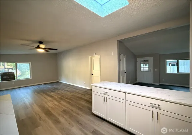 Photo 4 of Manufactured home for sale at 11417 124th Street Ct E #116, Puyallup, WA 98374 | MLS# NWM2559509 | Listing updated on 2026-09-25