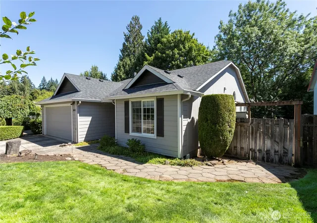 Photo 2 of Sale Pending at 10415 Ne 43rd Avenue, Vancouver, WA 98686 | MLS# NWM2559804 | Listing updated on 2026-10-01