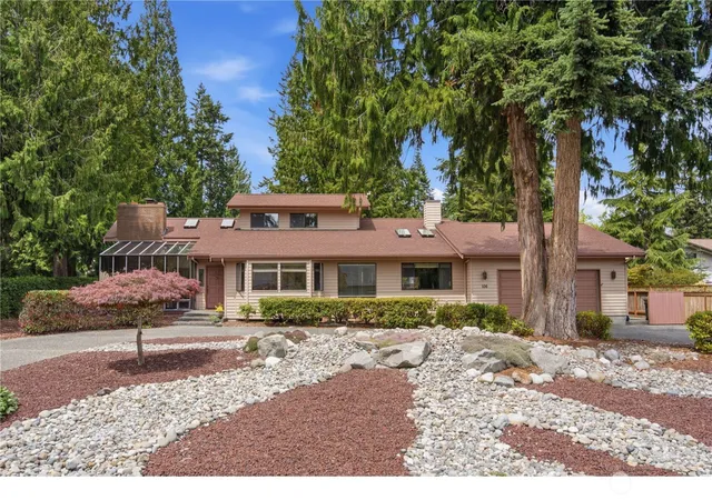 Photo 3 of Single family home for sale at 106 Fairway Pl, Sequim, WA 98382 | MLS# NWM2559827 | Listing updated on 2026-09-23