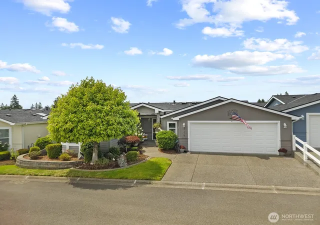 Photo 1 of Condo for sale at 27229 217th Place Se #162, Maple Valley, WA 98038 | MLS# NWM2559880 | Listing updated on 2026-09-27