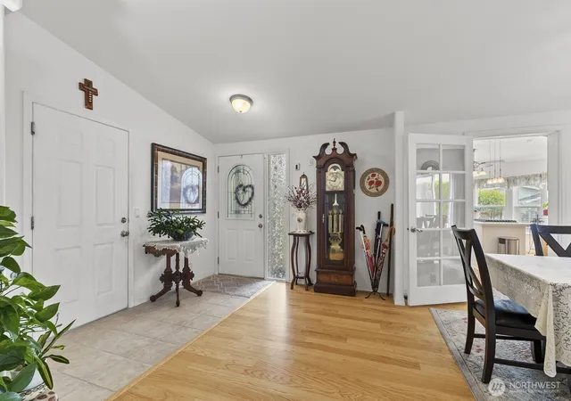 Photo 3 of Condo for sale at 27229 217th Place Se #162, Maple Valley, WA 98038 | MLS# NWM2559880 | Listing updated on 2026-09-27