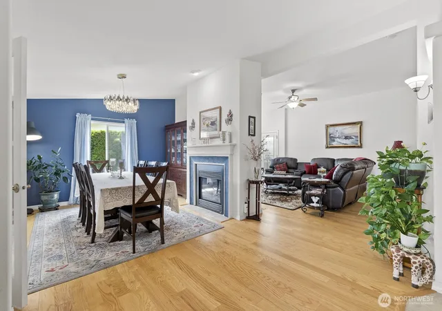 Photo 4 of Condo for sale at 27229 217th Place SE #162, Maple Valley, WA 98038 | MLS# NWM2559880 | Listing updated on 2026-09-27