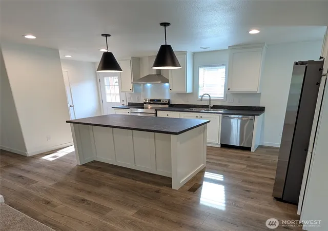 Photo 3 of Sale Pending at 503 Nw Fir, Winlock, WA 98596 | MLS# NWM2559884 | Listing updated on 2026-09-25