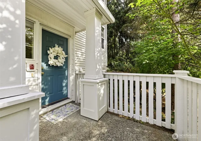 Photo 2 of Townhouse for sale at 2300 Benson Rd S #F5, Renton, WA 98055 | MLS# NWM2559906 | Listing updated on 2026-09-23