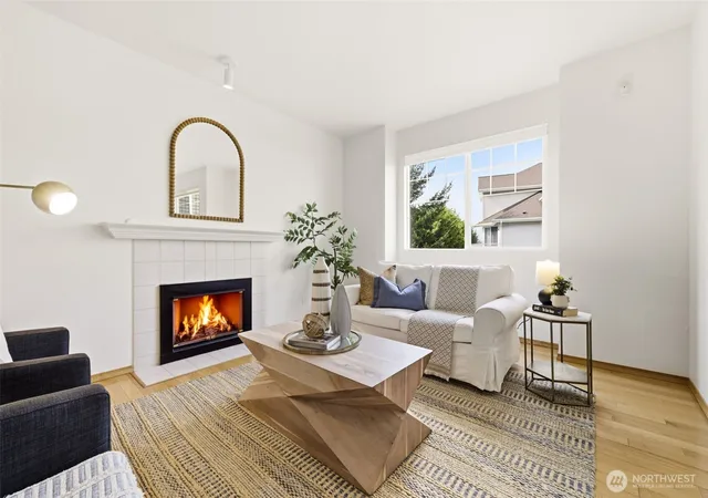 Photo 3 of Townhouse for sale at 2300 Benson Rd S #F5, Renton, WA 98055 | MLS# NWM2559906 | Listing updated on 2026-09-23