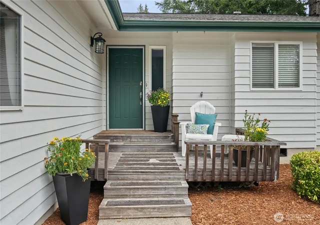 Photo 3 of Single family home for sale at 260 N Mount Christie Dr, Hoodsport, WA 98548 | MLS# NWM2560059 | Listing updated on 2026-09-23