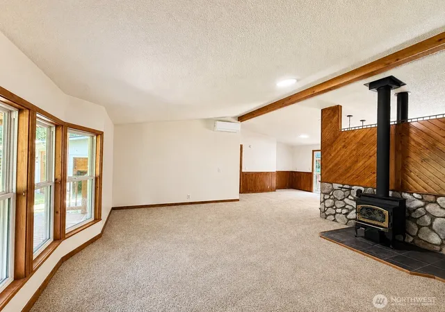 Photo 3 of Manufactured home for sale at 6530 137th Drive NE, Lake Stevens, WA 98258 | MLS# NWM2560125 | Listing updated on 2026-09-23