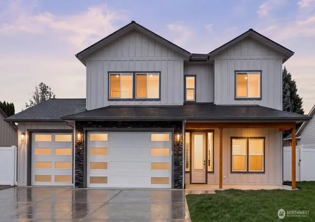 Photo 1 of Single family home for sale at 857 Ne Tyler Pl, East Wenatchee, WA 98802 | MLS# NWM2560131 | Listing updated on 2026-09-22