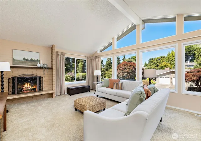 Photo 3 of Single family home for sale at 17202 Sealawn Pl, Edmonds, WA 98026 | MLS# NWM2560165 | Listing updated on 2026-10-01