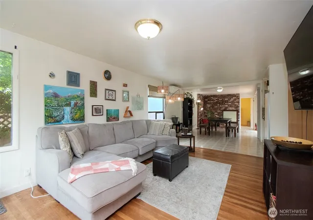 Photo 3 of Sale Pending at 519 W 15th Street, Port Angeles, WA 98362 | MLS# NWM2560201 | Listing updated on 2026-09-28