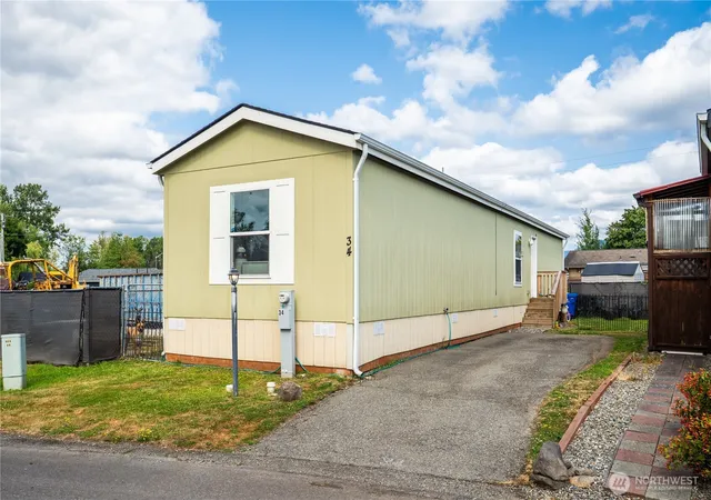 Manufactured home for sale at 300 Park Ave #34, Buckley, WA 98321 | MLS# NWM2560238