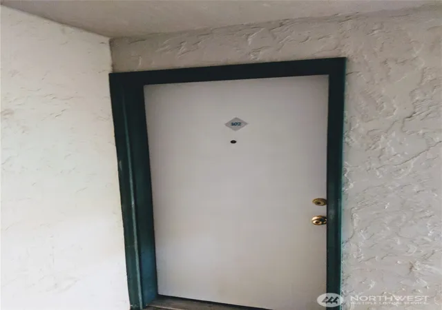 Photo 3 of Sale Pending at 28610 16th Avenue S #102, Federal Way, WA 98003 | MLS# NWM2560247 | Listing updated on 2026-09-23
