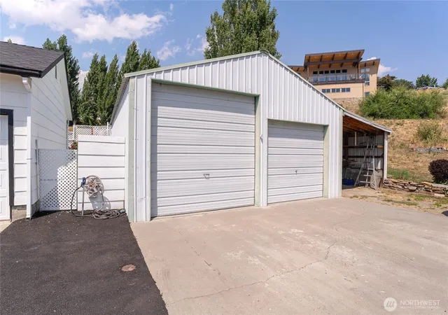 Photo 3 of Single family home for sale at 175 Green Ave, Manson, WA 98831 | MLS# NWM2560318 | Listing updated on 2026-09-23
