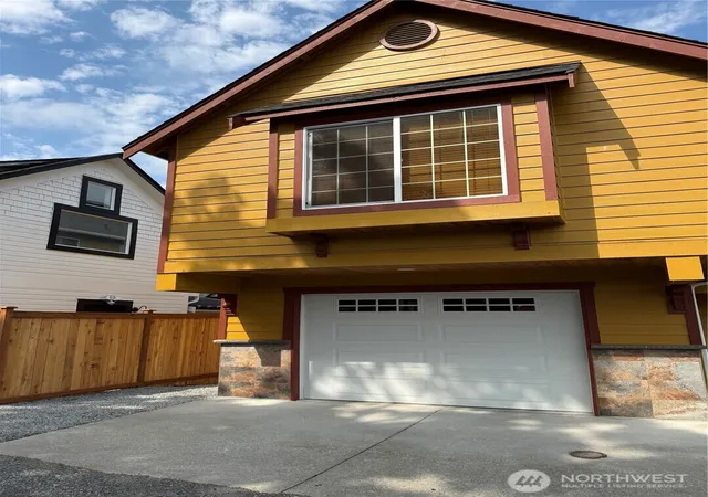 Photo 3 of Sale Pending at 521 Ave C, Snohomish, WA 98290 | MLS# NWM2560365 | Listing updated on 2026-09-29