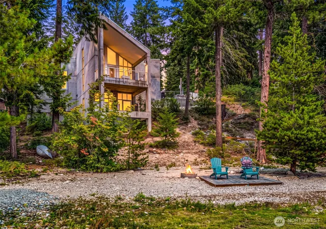 Photo 1 of Single family home for sale at 16161 N Shore Dr, Leavenworth, WA 98826 | MLS# NWM2560532 | Listing updated on 2026-09-20