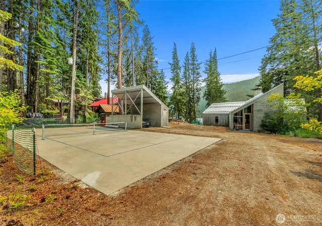 Photo 4 of Single family home for sale at 16161 N Shore Dr, Leavenworth, WA 98826 | MLS# NWM2560532 | Listing updated on 2026-09-20