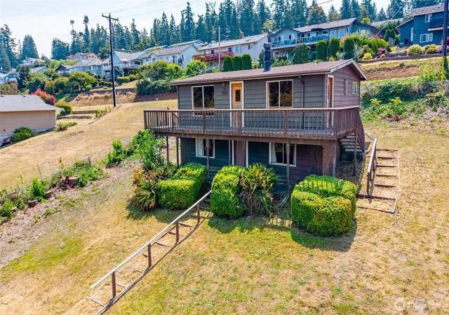 Photo 3 of Single family home for sale at 881 Rocky Point Dr, Camano Island, WA 98282 | MLS# NWM2560588 | Listing updated on 2026-09-29