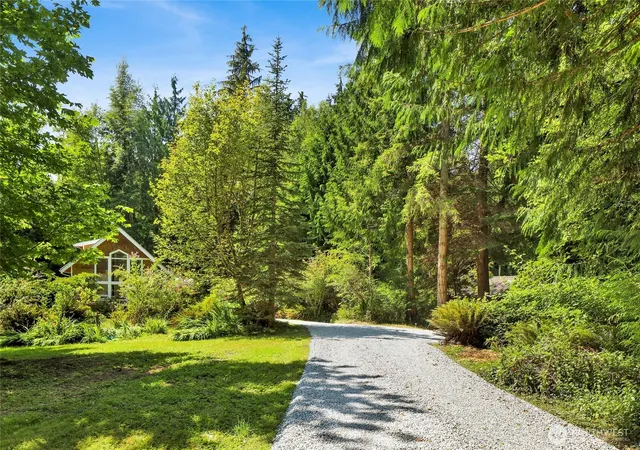 Photo 4 of Sale Pending at 3270 Pond Ln, Bow, WA 98232 | MLS# NWM2560670 | Listing updated on 2026-09-25