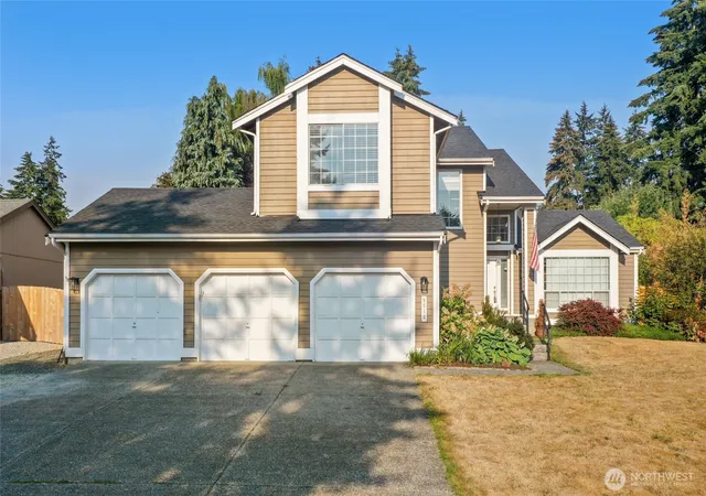 Photo 1 of Single family home for sale at 8610 63rd Avenue E, Puyallup, WA 98371 | MLS# NWM2560741 | Listing updated on 2026-09-23