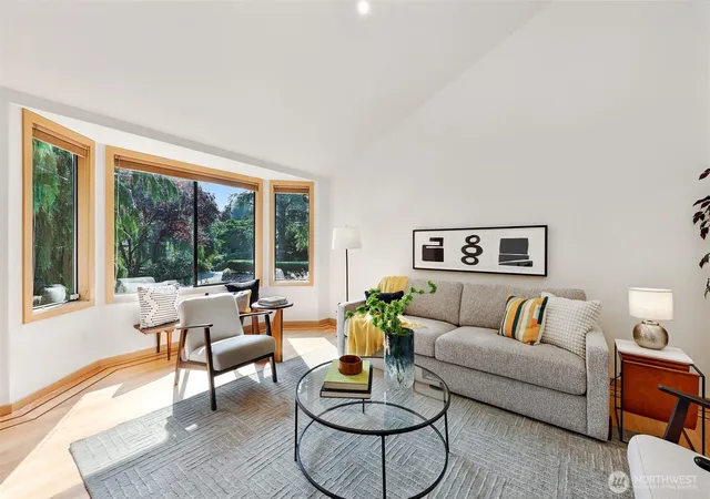 Photo 4 of Sale Pending at 9559 45th Avenue NE, Seattle, WA 98115 | MLS# NWM2560969 | Listing updated on 2026-09-25
