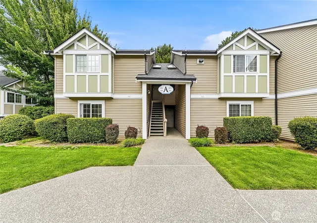 Photo 2 of Condo for sale at 26005 106th Place Se #A102, Kent, WA 98030 | MLS# NWM2560985 | Listing updated on 2026-09-22