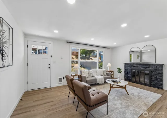 Photo 3 of Single family home for sale at 11823 12th Avenue S, Seattle, WA 98168 | MLS# NWM2561054 | Listing updated on 2026-09-30