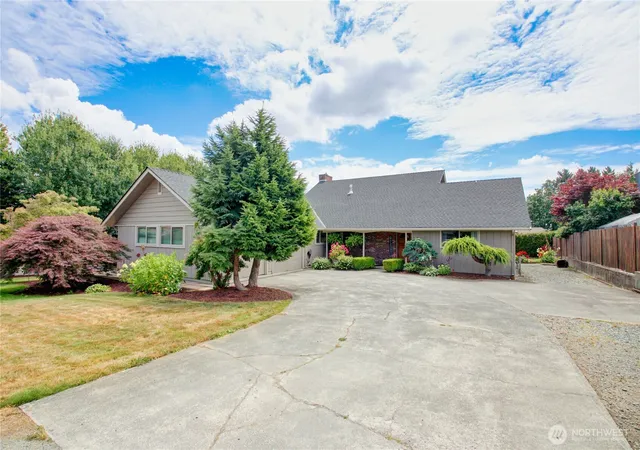 Photo 2 of Sale Pending at 16958 Obstruction Dr, Burlington, WA 98233 | MLS# NWM2561107 | Listing updated on 2026-09-26
