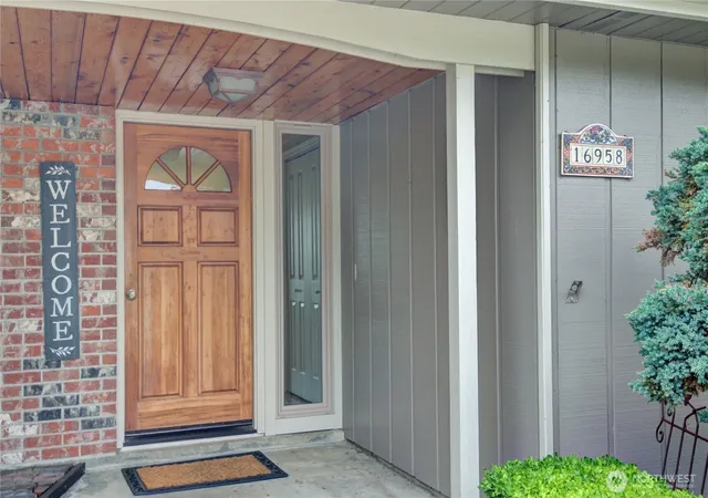 Photo 3 of Sale Pending at 16958 Obstruction Dr, Burlington, WA 98233 | MLS# NWM2561107 | Listing updated on 2026-09-26