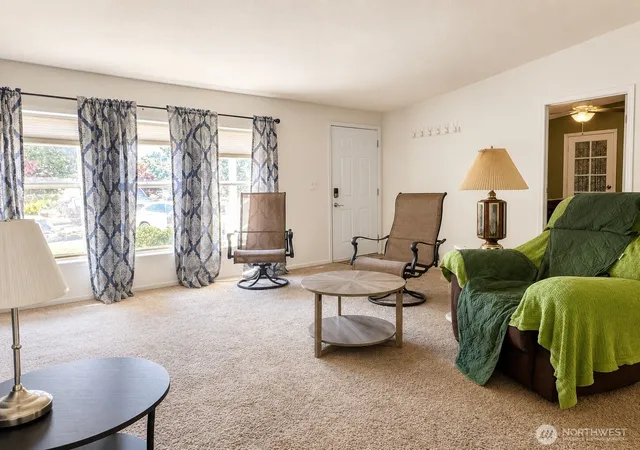 Photo 3 of Manufactured home for sale at 163 Blue Heron Dr, Longview, WA 98632 | MLS# NWM2561220 | Listing updated on 2026-09-23