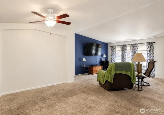Photo 4 of Manufactured home for sale at 163 Blue Heron Dr, Longview, WA 98632 | MLS# NWM2561220 | Listing updated on 2026-09-23
